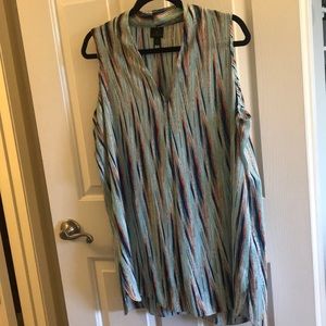 25% off 3+ Items Sleeveless Tunic Top